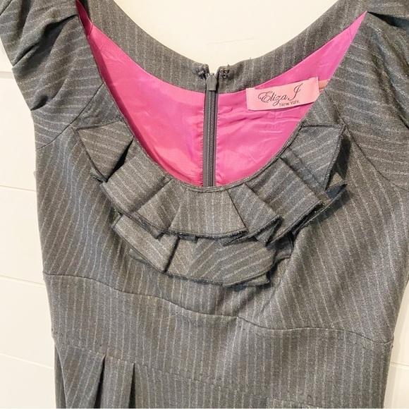 Eliza J |  Bodycon Pinstripe Mini Cap Sleeve Dress Size 2 - Picture 4 of 9